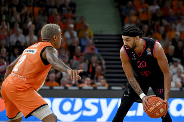 乓传奇的崛 乓传奇的崛